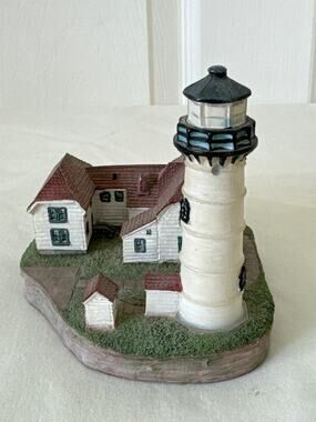 Vintage Spoontiques Chatham Light MA Miniature Figurine #9115